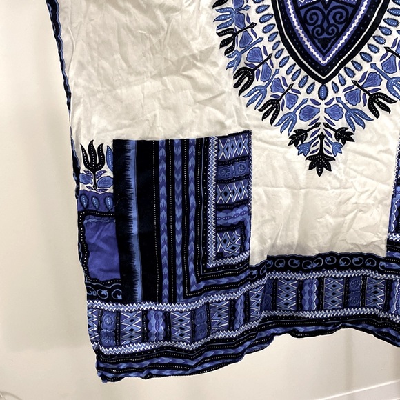 Blue and white dashiki - Picture 3 of 3